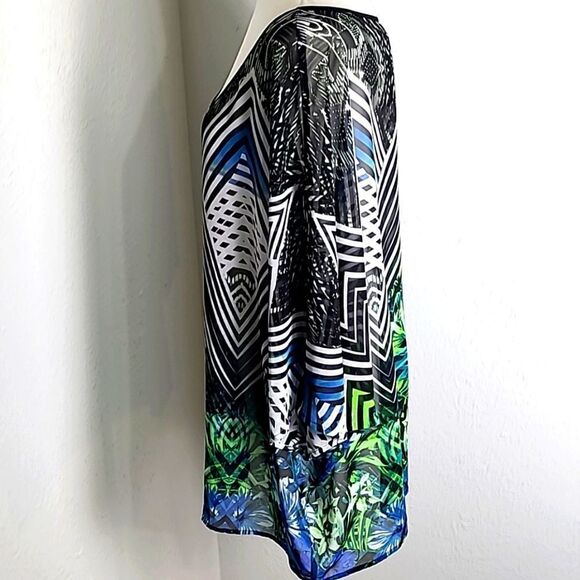 Bisou Bisou Kimono Sleeve Top, Black & White with Green & Blue Floral, Size 2X - Picture 5 of 8
